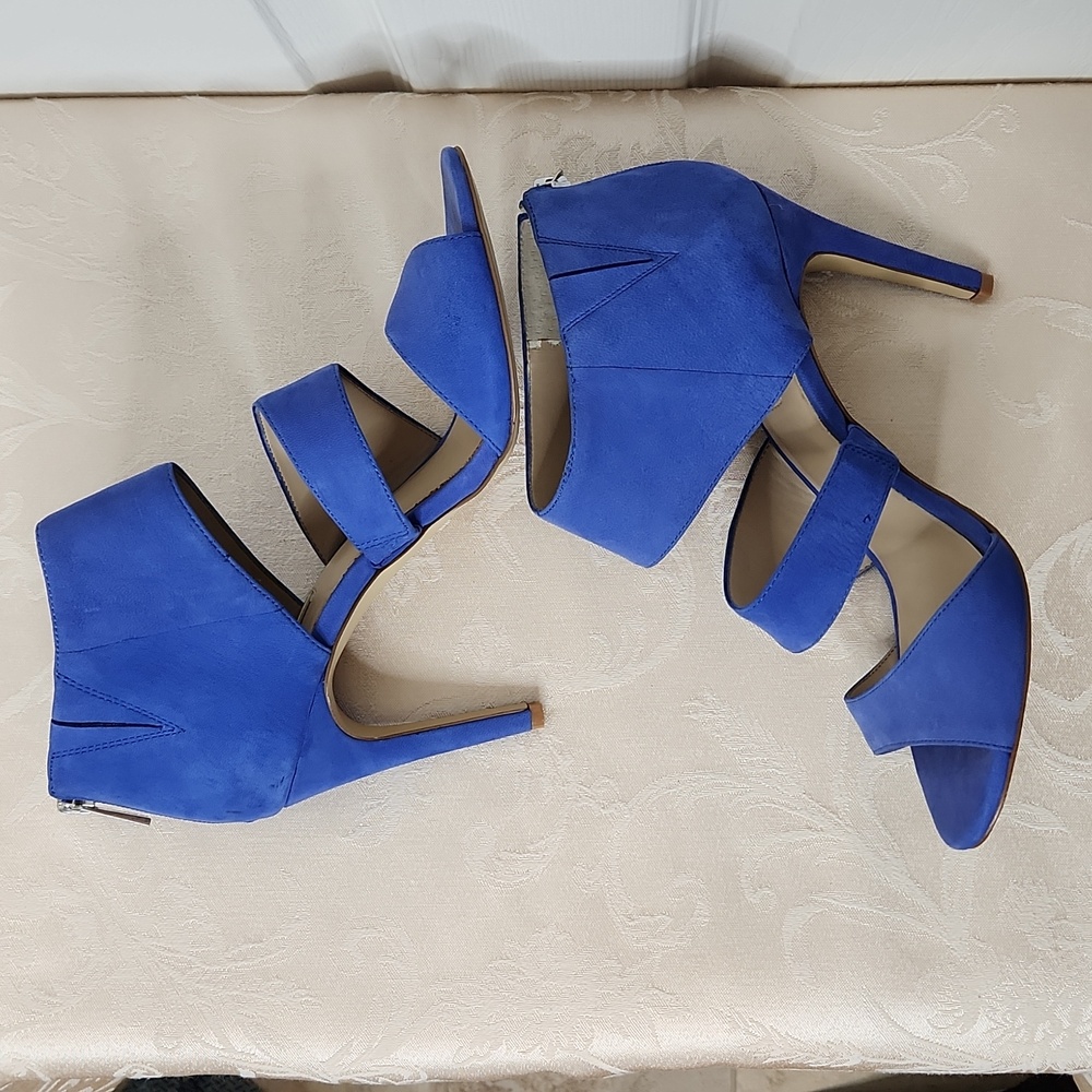 INC International Concepts bright cobalt blue stiletto statement heels size 9.5 - Picture 5 of 16